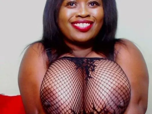 GIANTBOOBS33 profielfoto van cam model