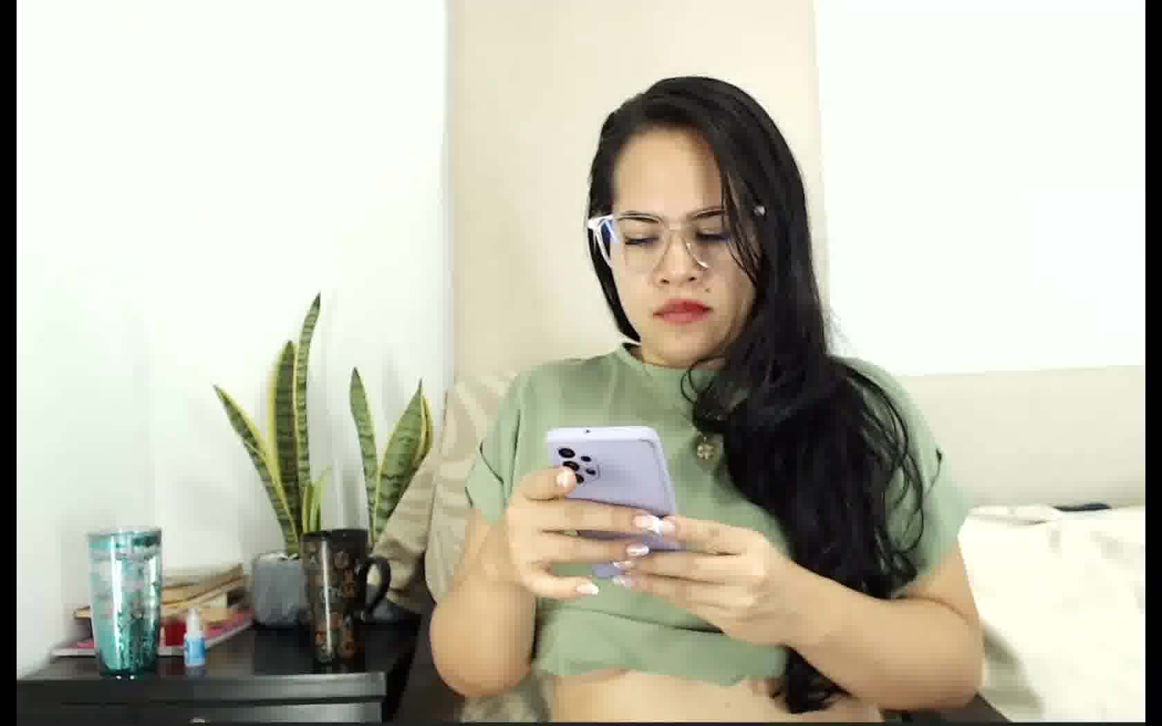 Intérprete LaraCyrus Video 1