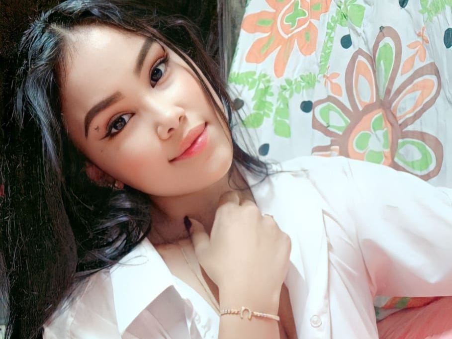 Imagen de perfil de modelo de cámara web de MadelineBonner