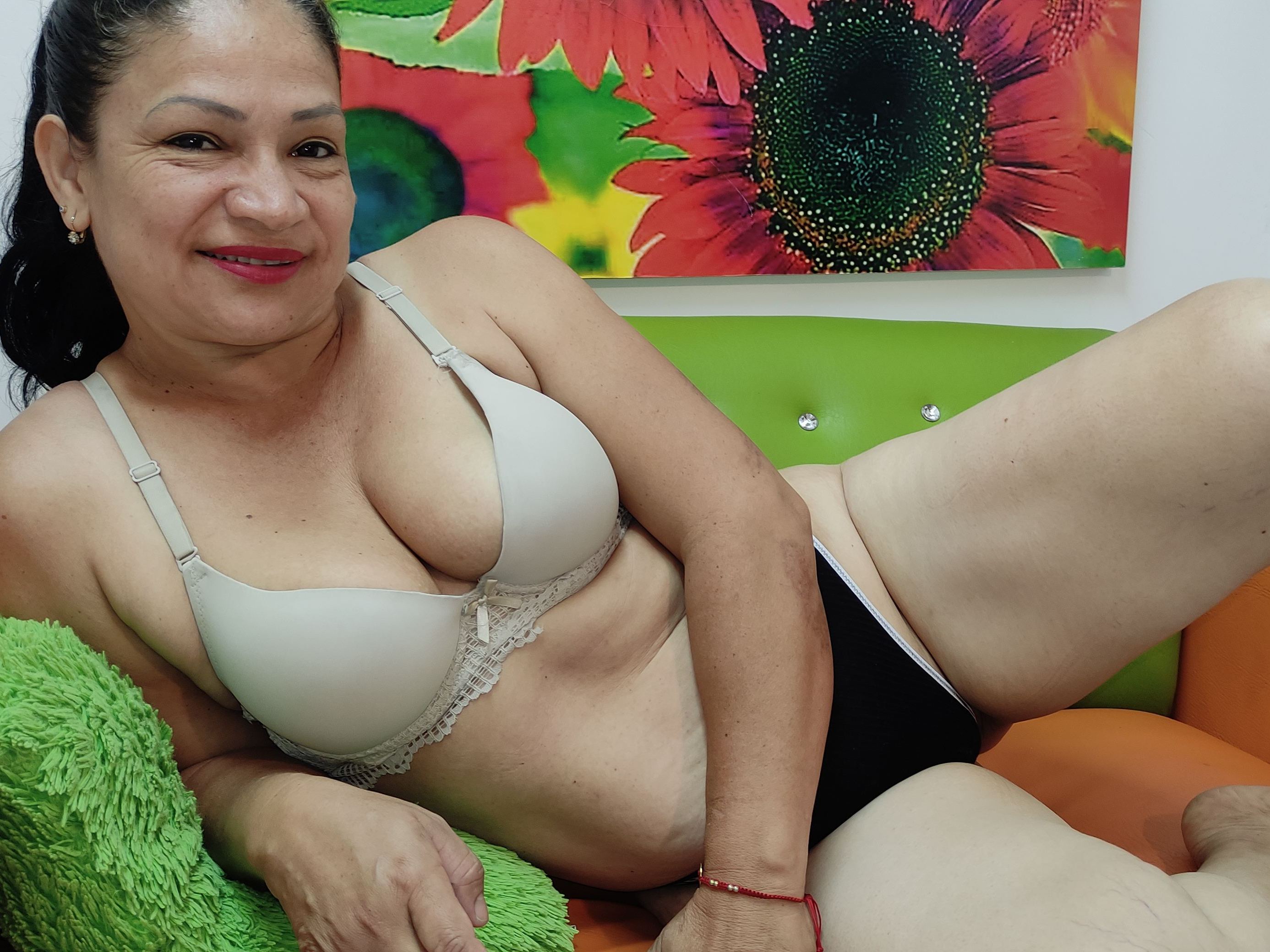 isabelclarkx profilbild på webbkameramodell