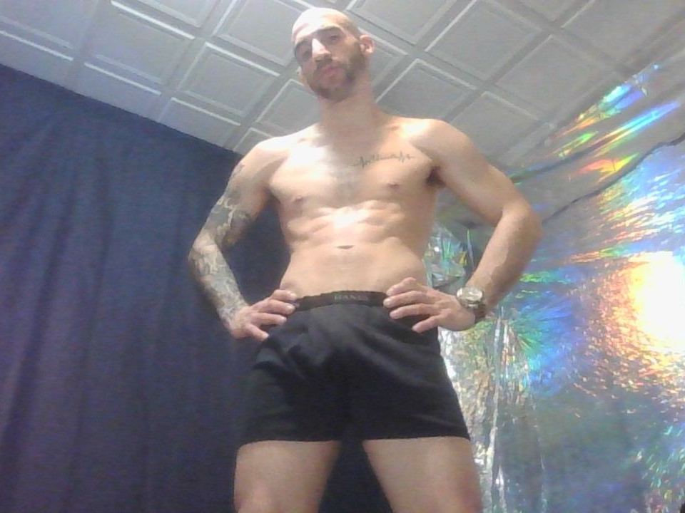 NumbWhoreMrIcegai profilbild på webbkameramodell