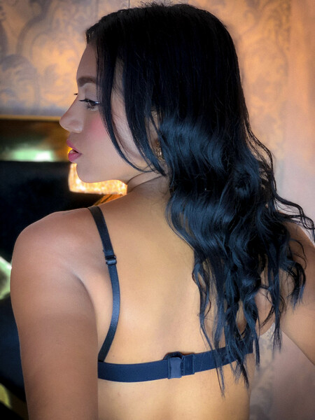 Artist ZuryJohnson Foto 4