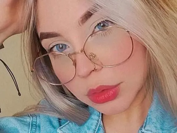 Imagen de perfil de modelo de cámara web de EmmaClark24