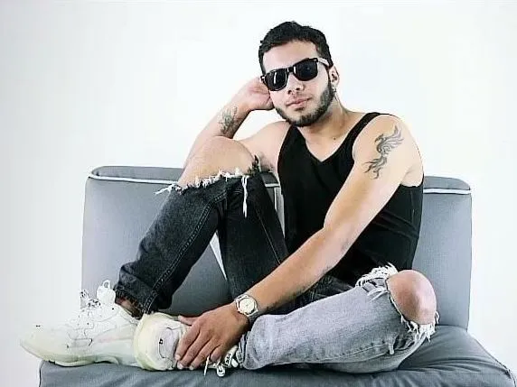 AxxelMartinezz immagine del profilo del modello di cam