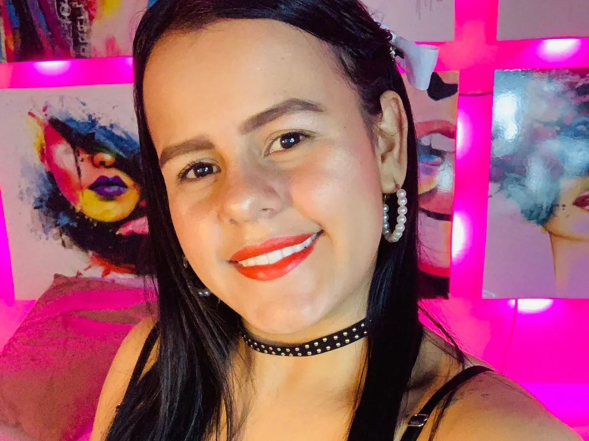 Kaarrla profielfoto van cam model