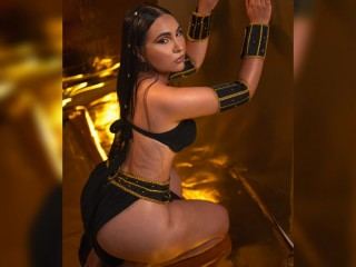 Image de profil du modèle de webcam sarahballey