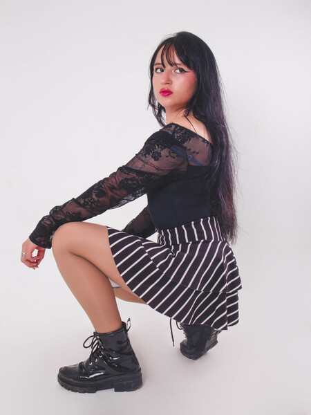 Interprete LeonieJames Foto 9