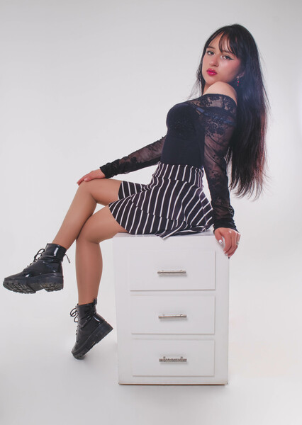 Interprete LeonieJames Foto 5