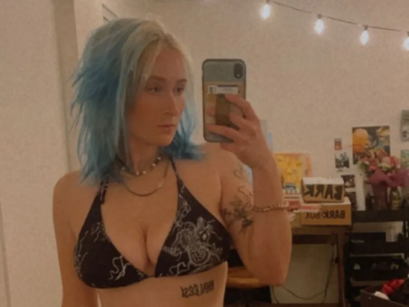 BustyKitten142 profielfoto van cam model