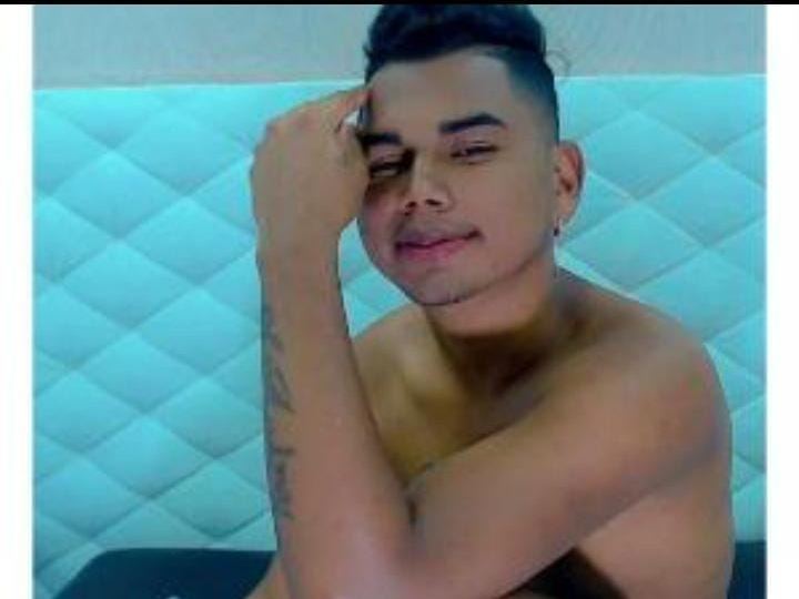 Image de profil du modèle de webcam michaelvip