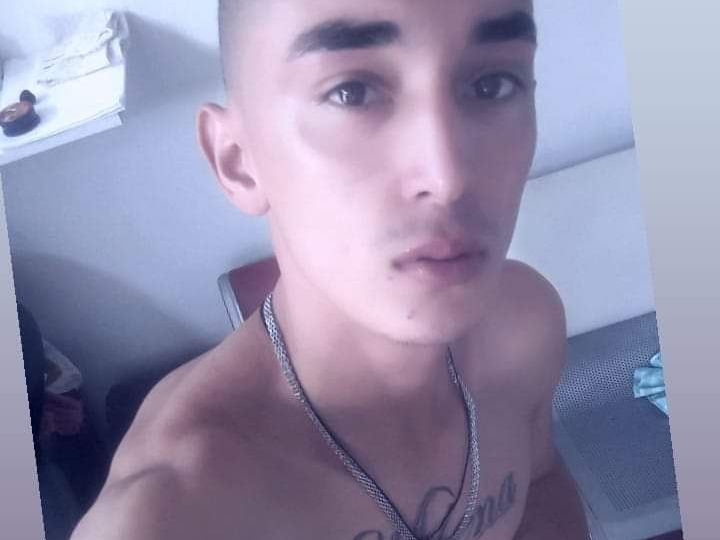 hotboysexy69 profilbild på webbkameramodell