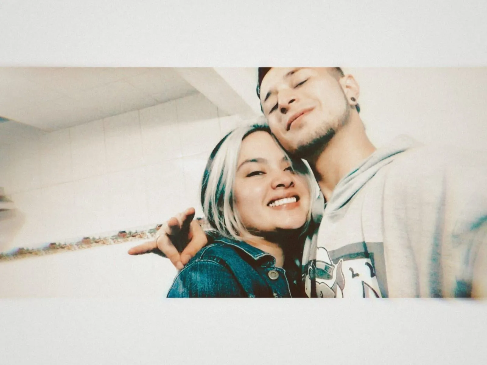 Image de profil du modèle de webcam sashaerik