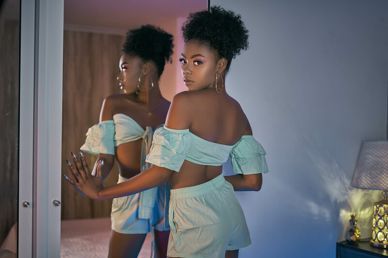 Interprete TiffanyWard Foto 6