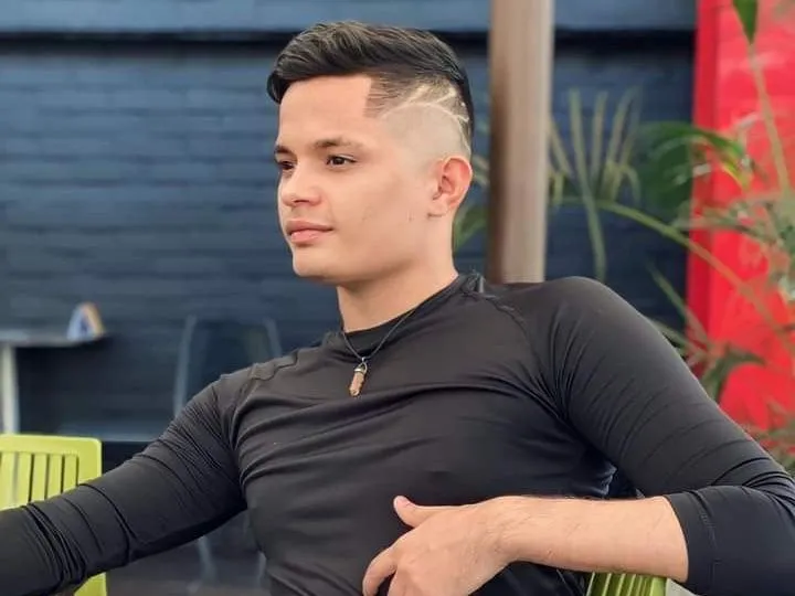 Imagen de perfil de modelo de cámara web de AARONGUY