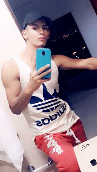 Interprète AndresGutierrez Photo 2