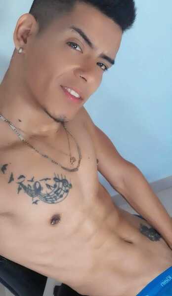 Interprète AndresGutierrez Photo 3