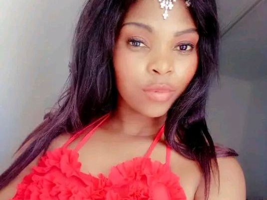 Foto de perfil de modelo de webcam de EbonyyCurve