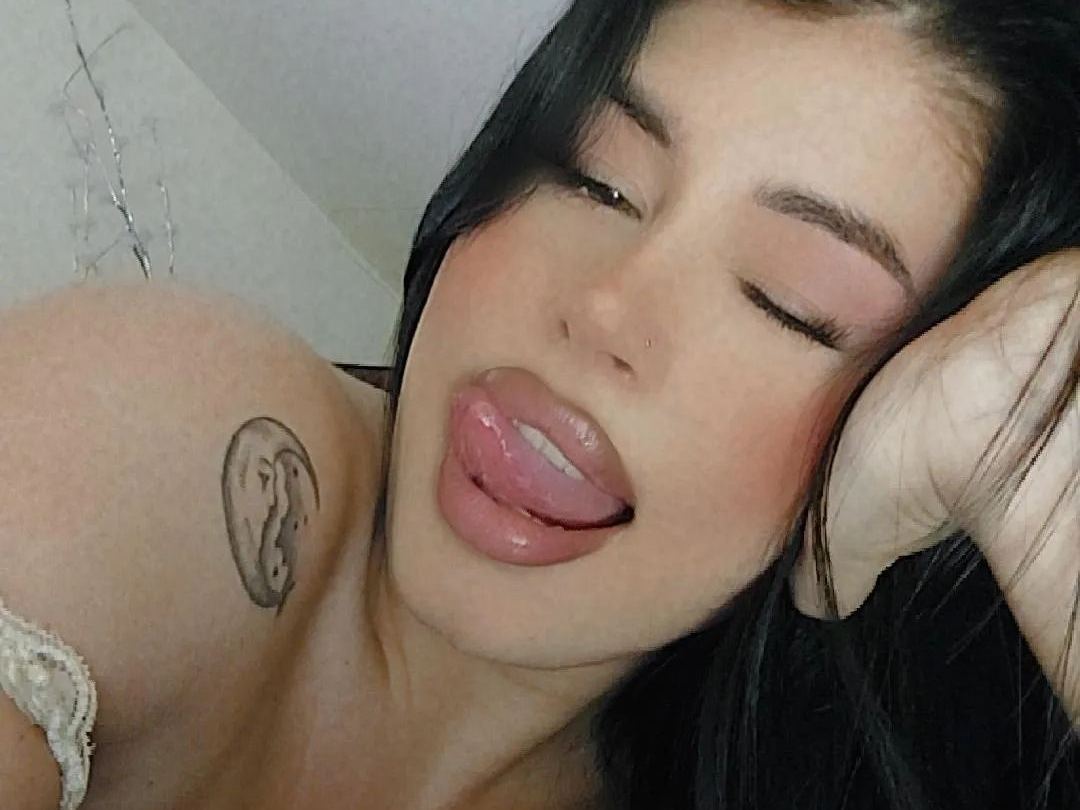 Aesthethicc cam model profile picture