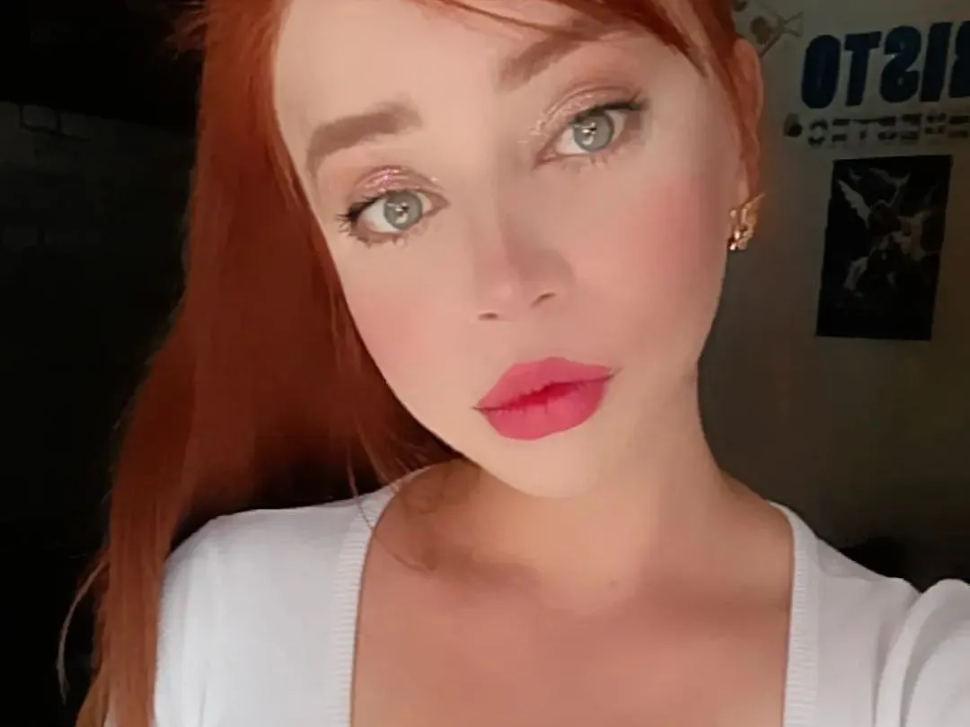 JhuliaDevin profilbild på webbkameramodell