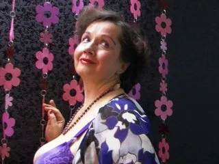 Imagen de perfil de modelo de cámara web de BestMILF