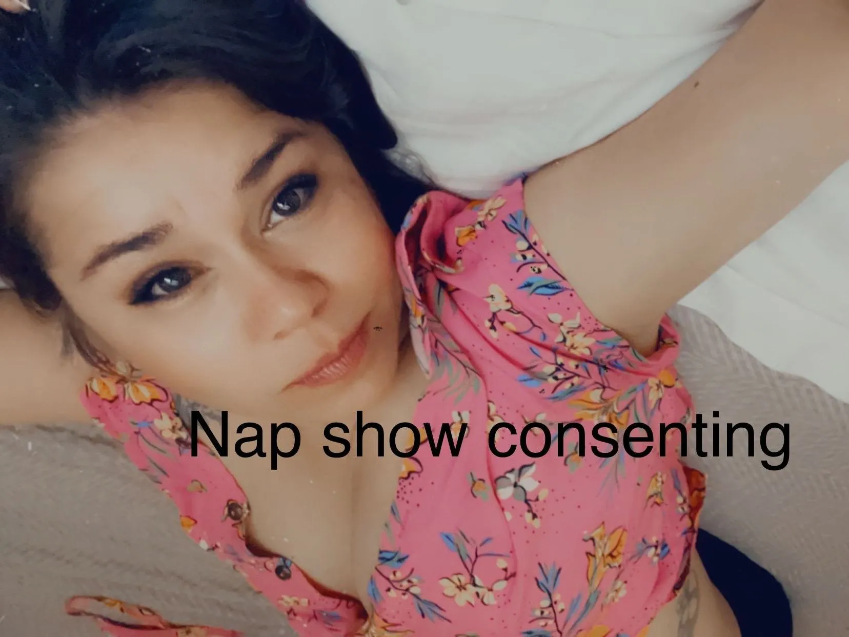 Imagen de perfil de modelo de cámara web de Teezly