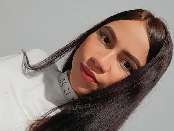 Image de profil du modèle de webcam CarolCastro