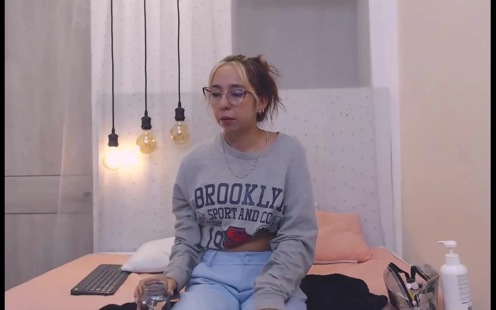 Performer WandaV Video 1