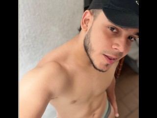 alexwoll18 cam model profile picture 