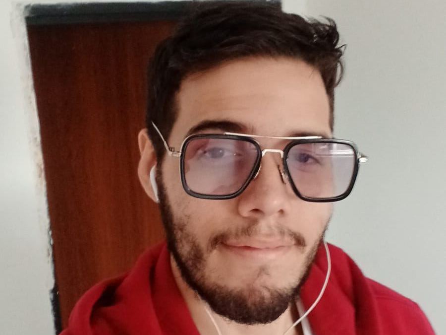 Imagen de perfil de modelo de cámara web de Thomas_shelby