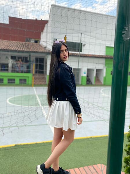 Intérprete LucyRowe Foto 12