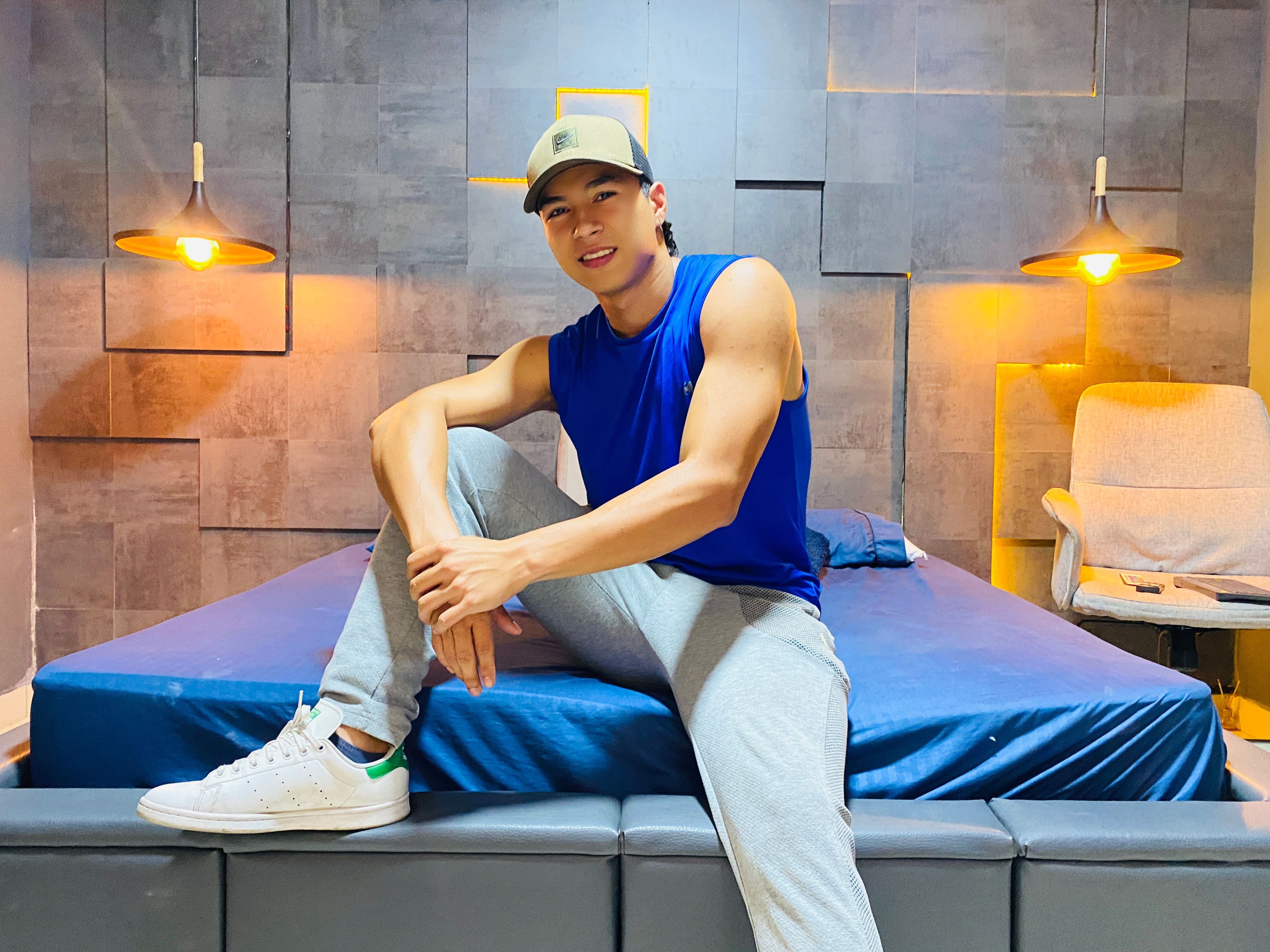 Image de profil du modèle de webcam AntonneM