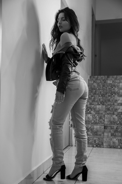 Artista IssabellaSaenz Foto 6