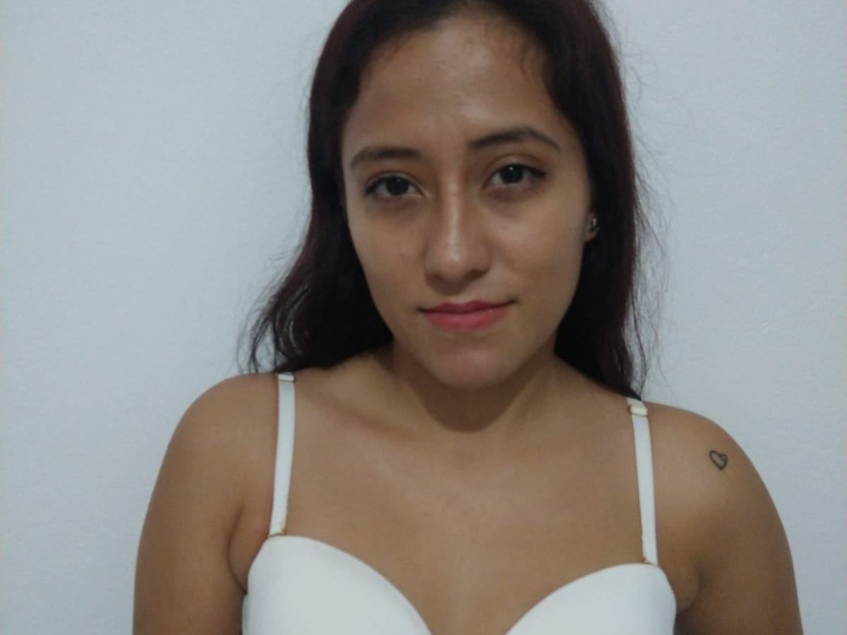 Image de profil du modèle de webcam KatrinaWebb