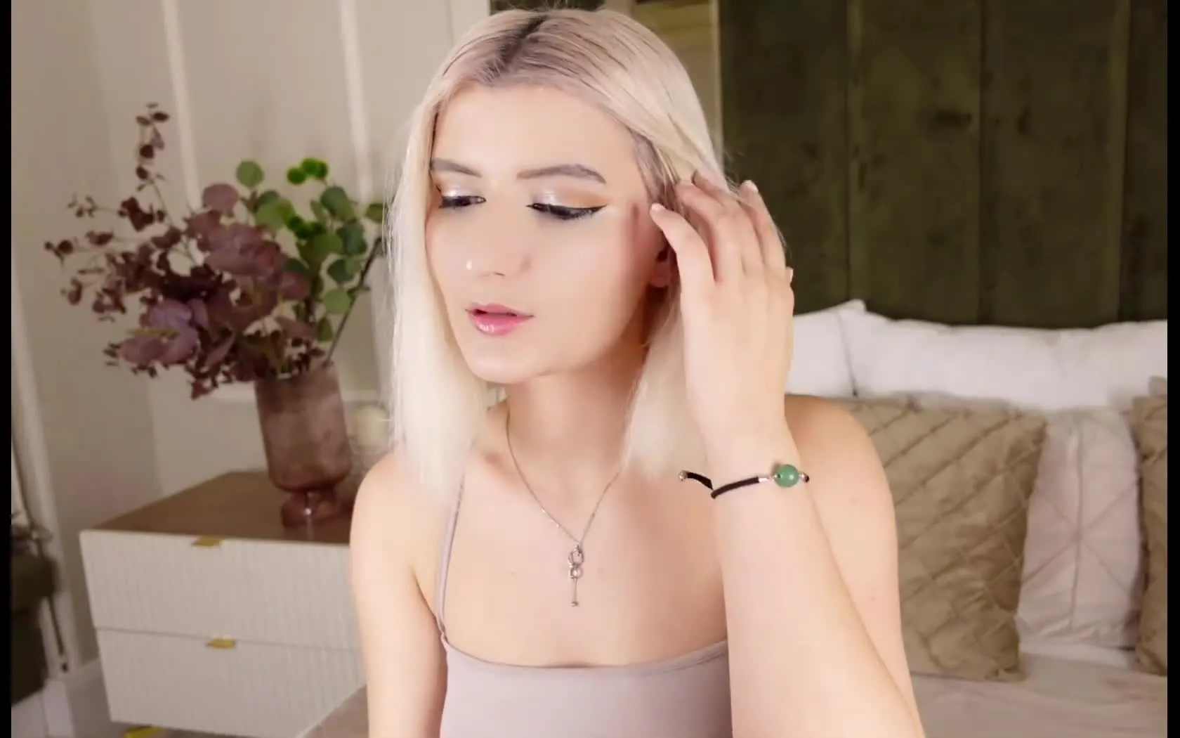 Artist KataleyaRuge Video 1