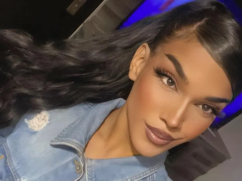 Imagen de perfil de modelo de cámara web de barbieferrerdc