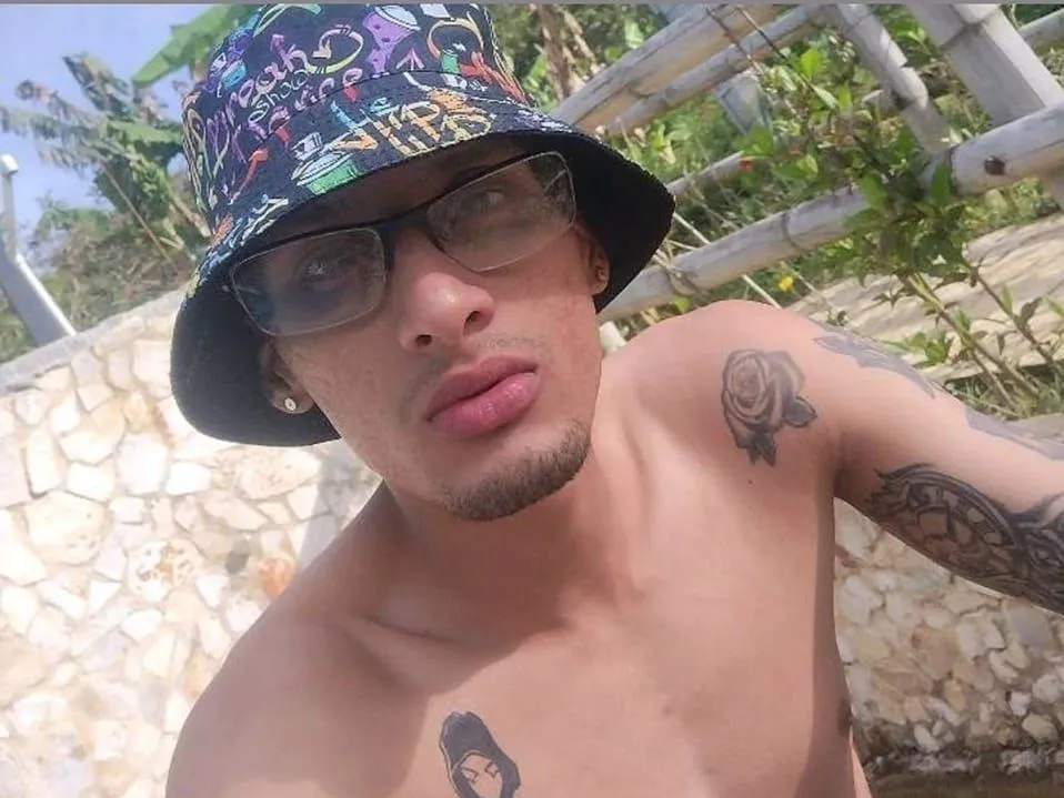 Axel018 profielfoto van cam model