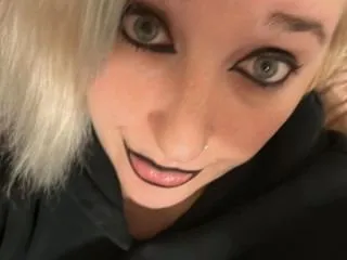 Foto de perfil de modelo de webcam de PeircedLittleBrat