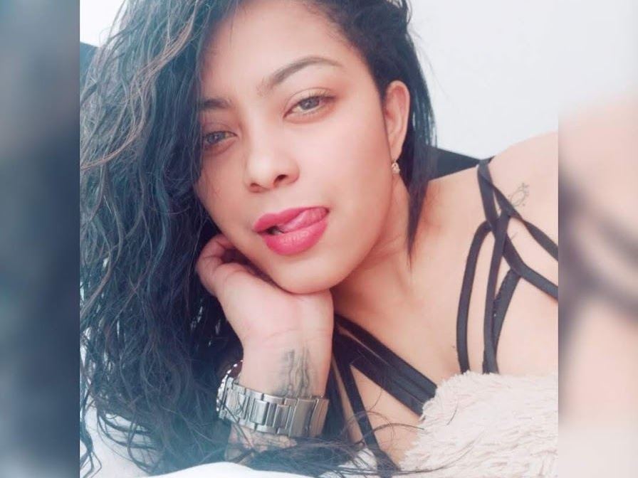 QueenOfSquirtXx cam model profile picture