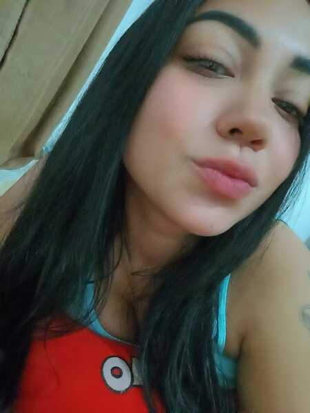 Performer hornyBabysitter Photo 2