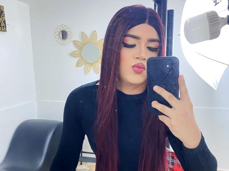 SharolRoussel profielfoto van cam model