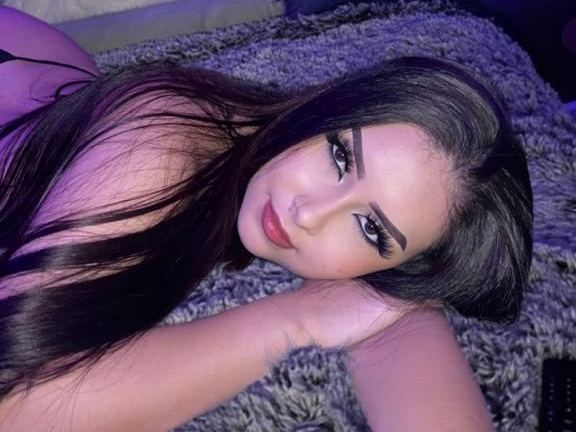 Arianakan profielfoto van cam model 