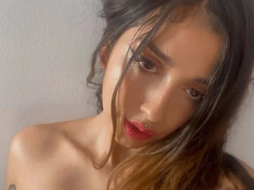 Image de profil du modèle de webcam miluuuu