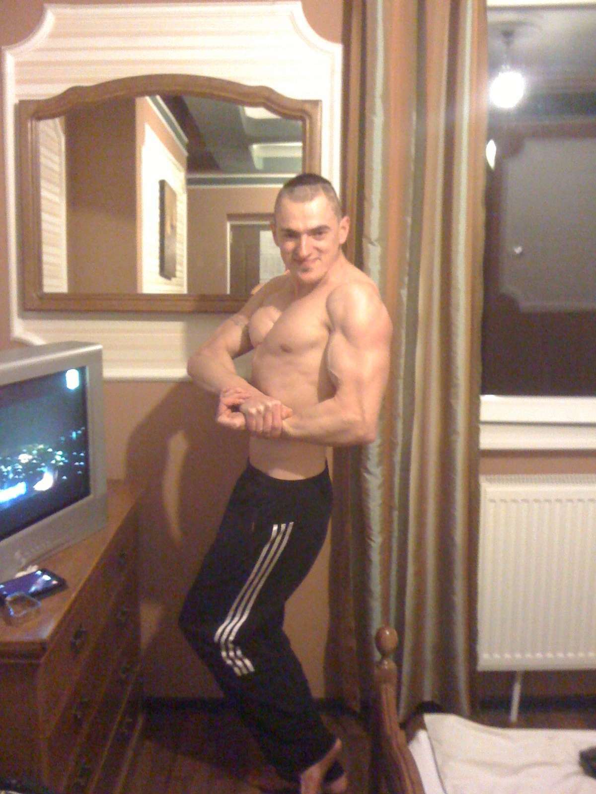 Performer ConanJones Photo 8