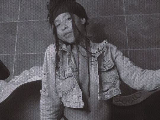 KloeSuarez profilbild på webbkameramodell