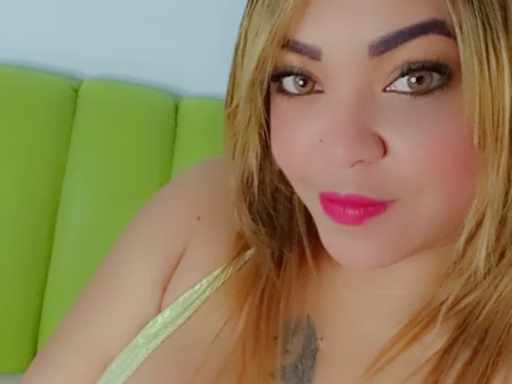 Imagen de perfil de modelo de cámara web de esmeraldaddamsx21X