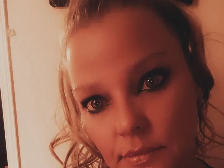 Foto de perfil de modelo de webcam de Aleese