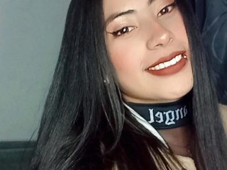 Imagen de perfil de modelo de cámara web de Sarah429