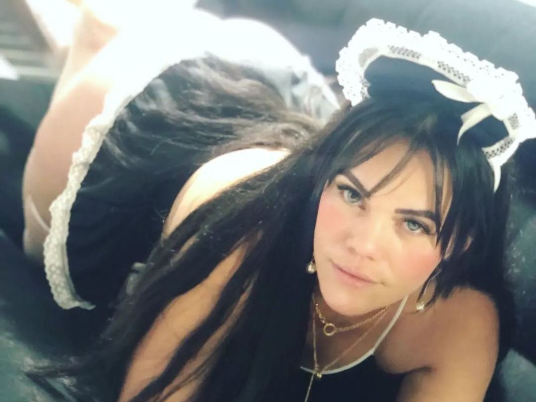 CatherineOwen profilbild på webbkameramodell