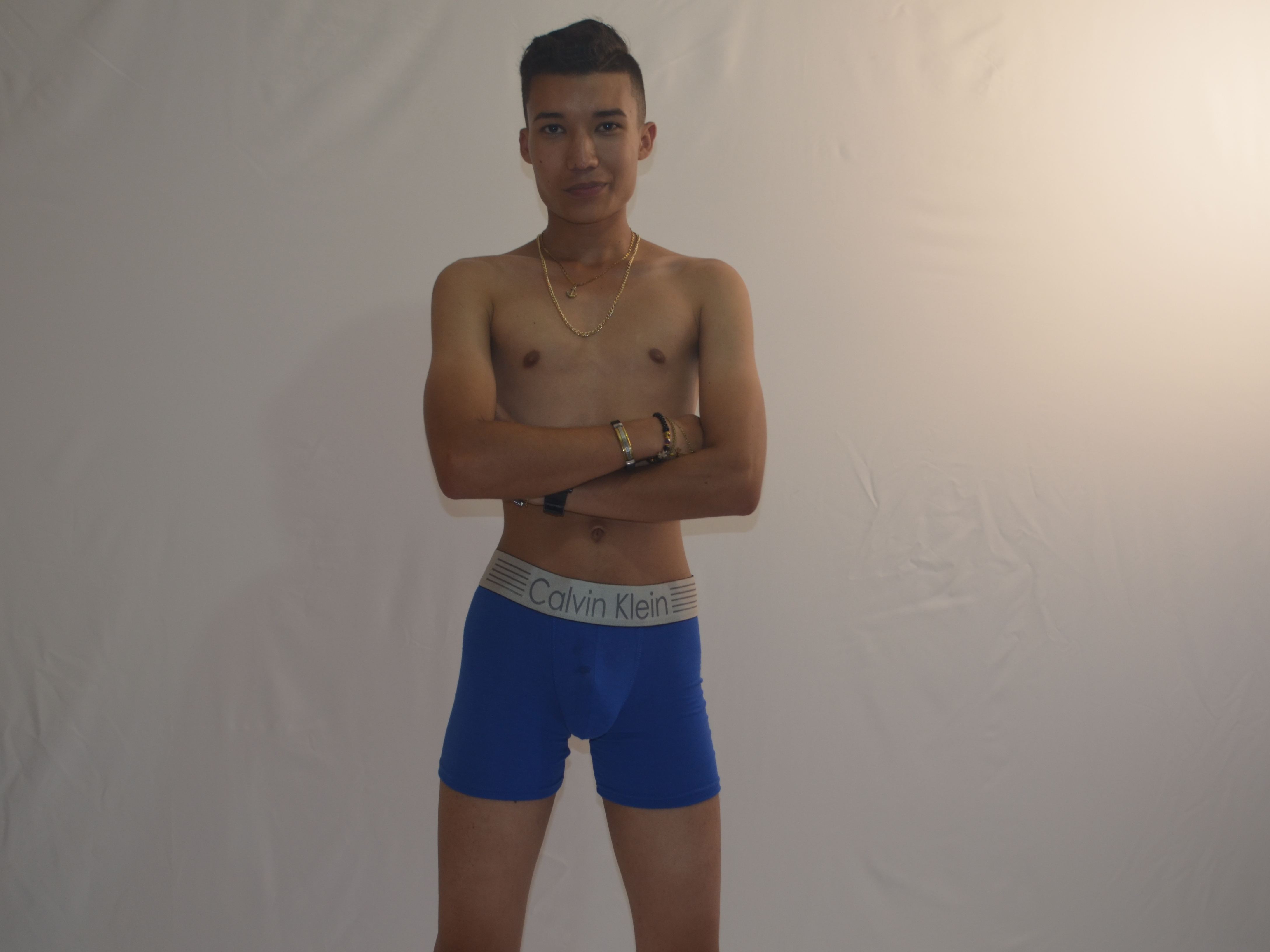 NestorPerez122 profielfoto van cam model 