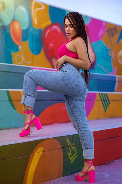 Performer ManuGiraldo Photo 3